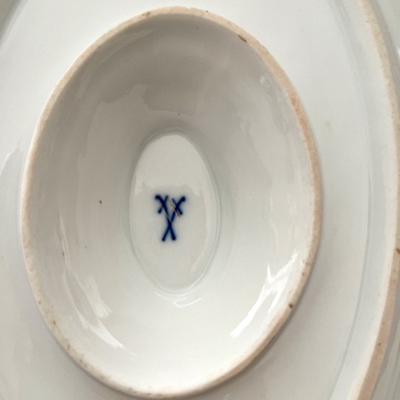 MEISSEN SAUCE BOAT VINTAGE - Picture 4 of 4